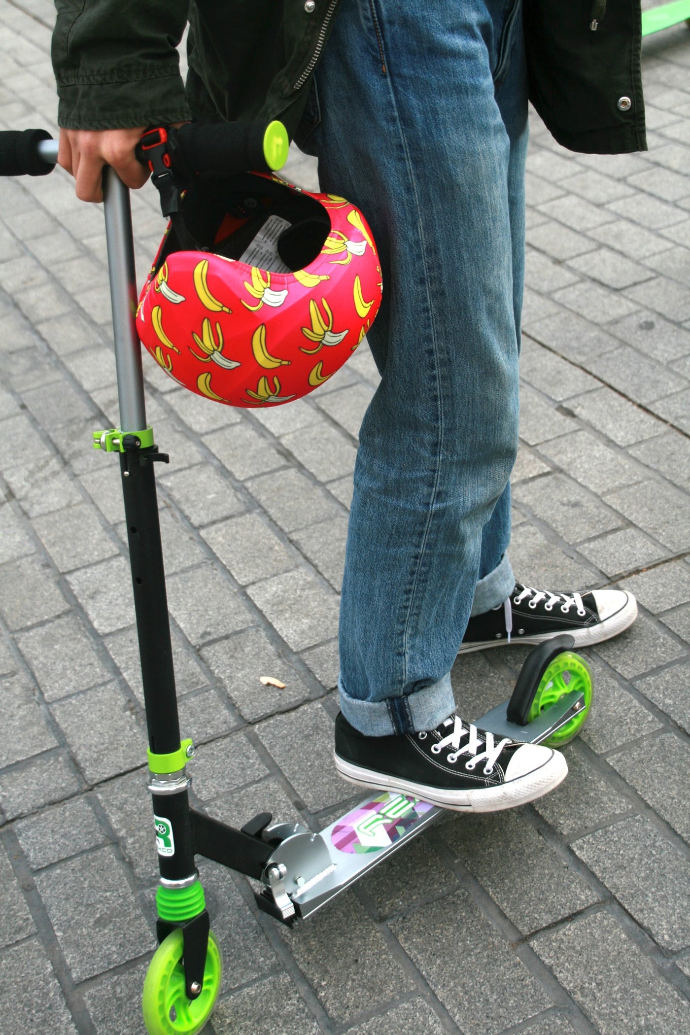 Coolcasc Printed Cool Helmet Cover Banana